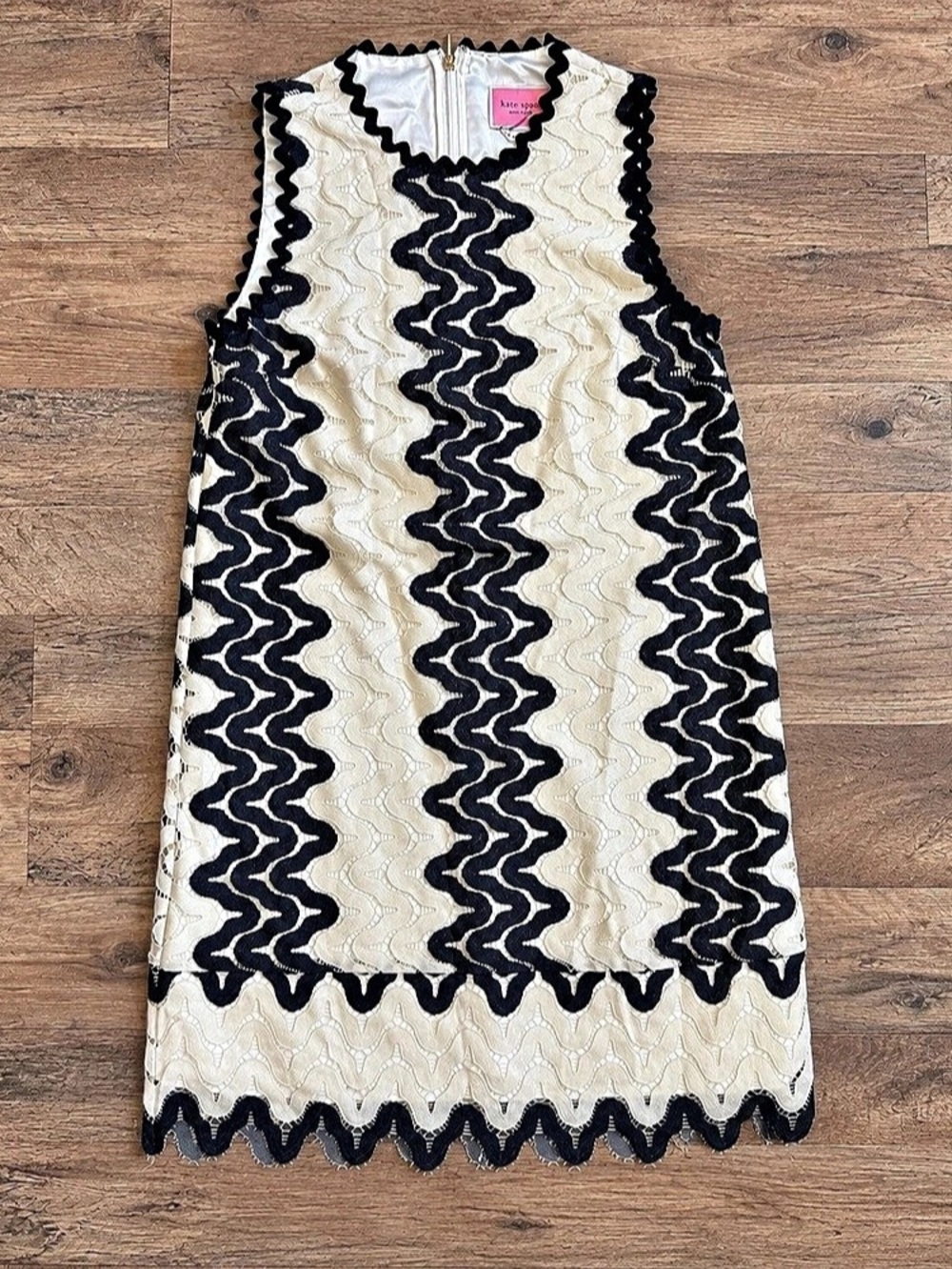 Kate Spade New York Sand Dune Lace Shift Dress Cream & Black Size 4 Like New
